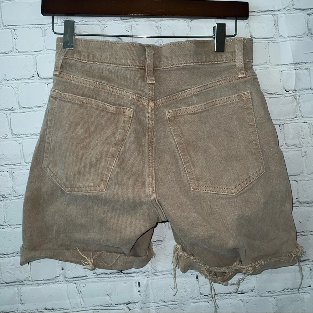 GAP tan jean shorts size 26 - Picture 4 of 7